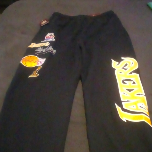 Mitchell and Ness Large LA Lakers City Champs Hardwood Classics Jogging Pants - Picture 1 of 7